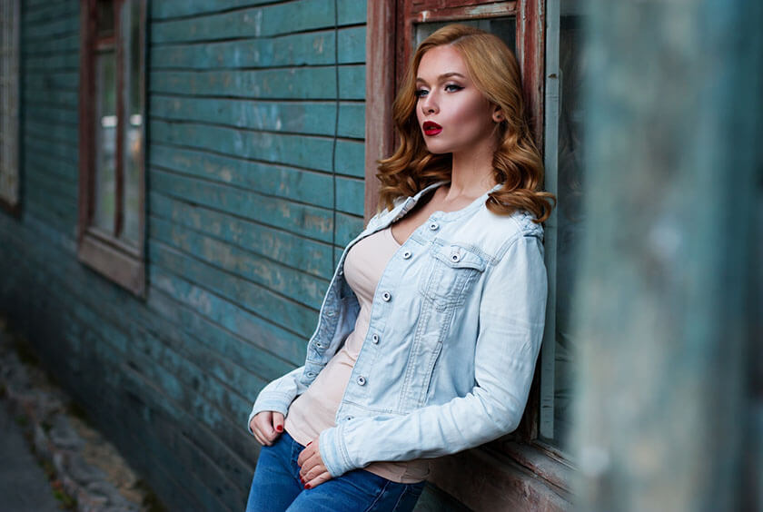 Aryana Lace Up Halter Top - Image 4